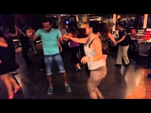 Video: Hier is Osbanis die danst op Mi música.
