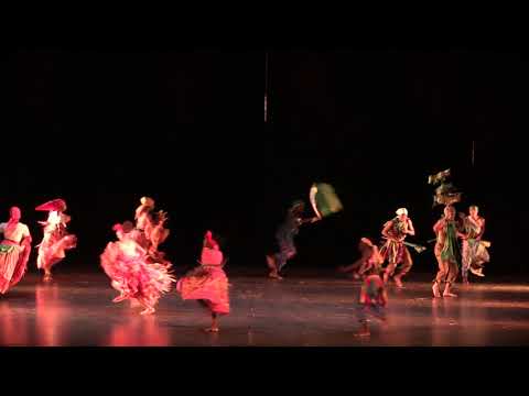 Vídeo: Un pequeño espectáculo del conjunto Folklórico.
